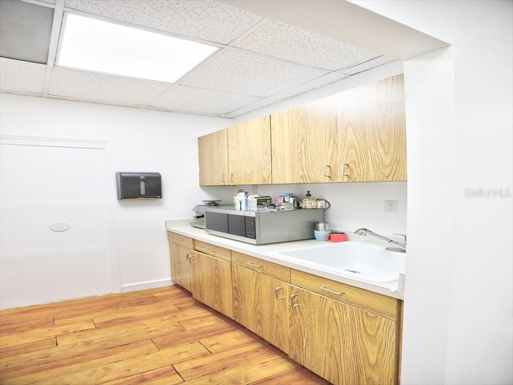 631 E OAK RIDGE RD, ORLANDO, FL, 32809