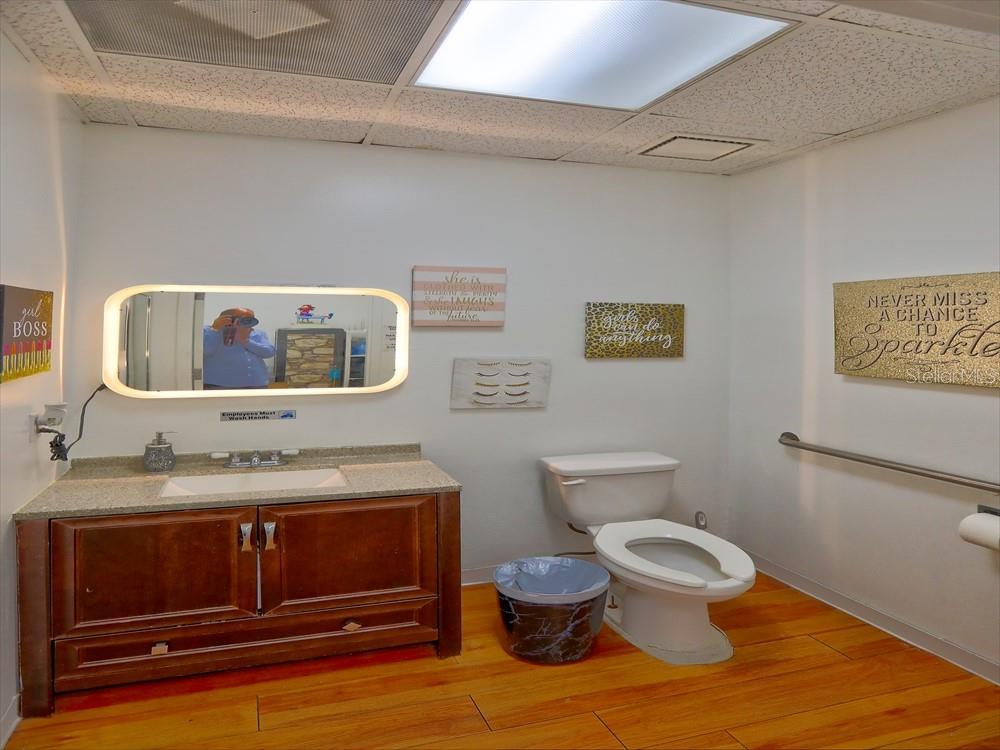 631 E OAK RIDGE RD, ORLANDO, FL, 32809