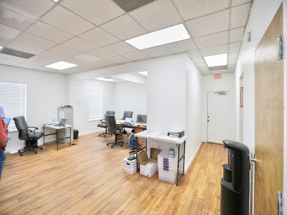 631 E OAK RIDGE RD, ORLANDO, FL, 32809