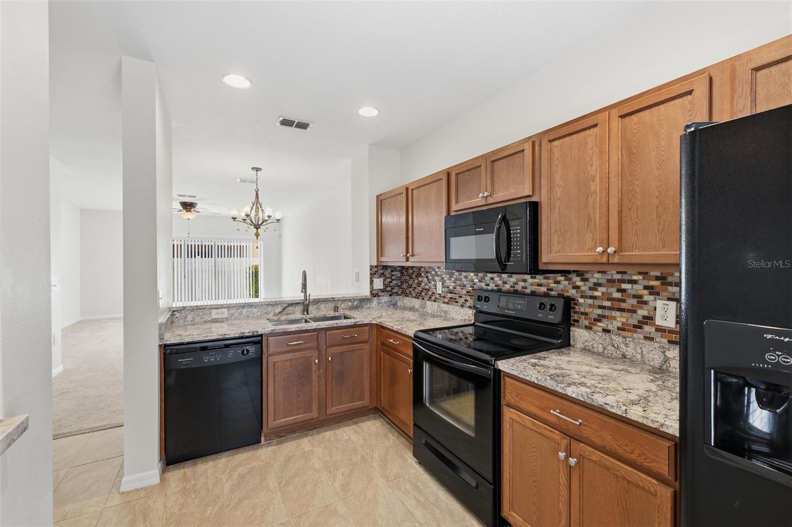 8545 TRAIL WIND DR, TAMPA, FL, 33647