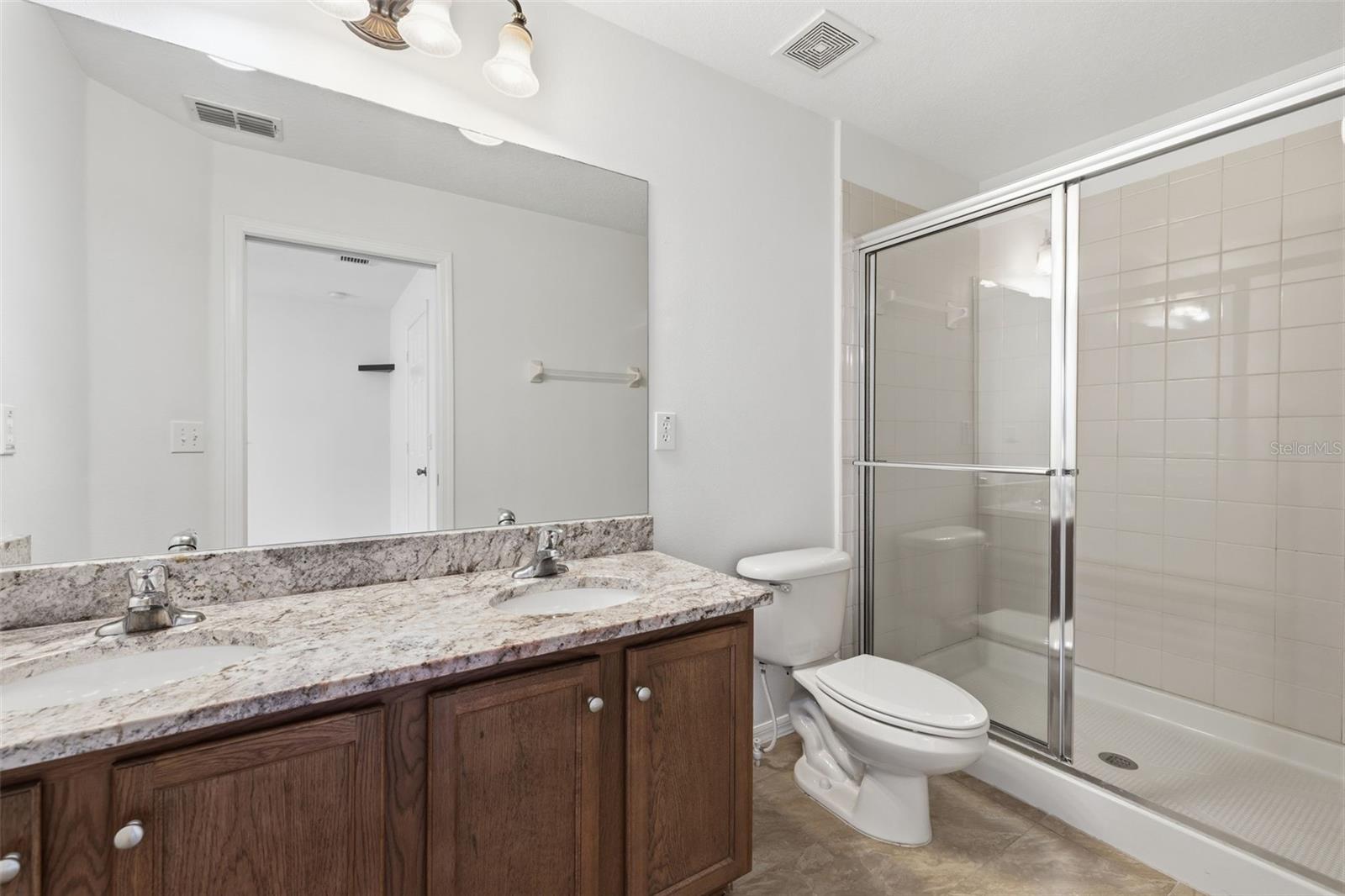 8545 TRAIL WIND DR, TAMPA, FL, 33647