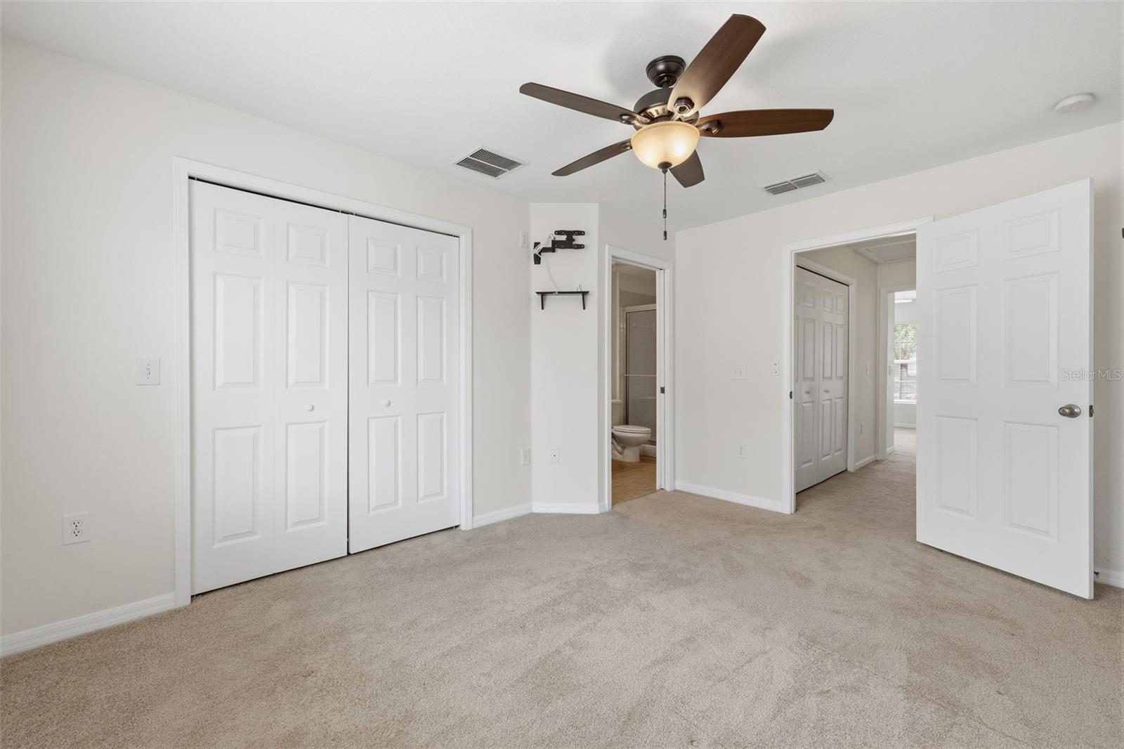 8545 TRAIL WIND DR, TAMPA, FL, 33647
