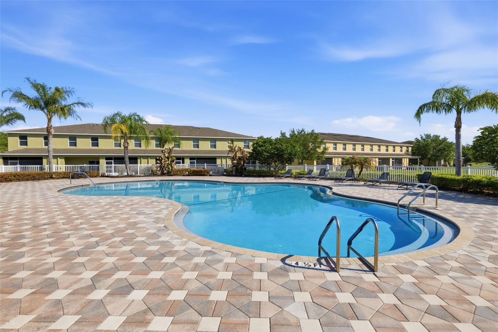 8545 TRAIL WIND DR, TAMPA, FL, 33647