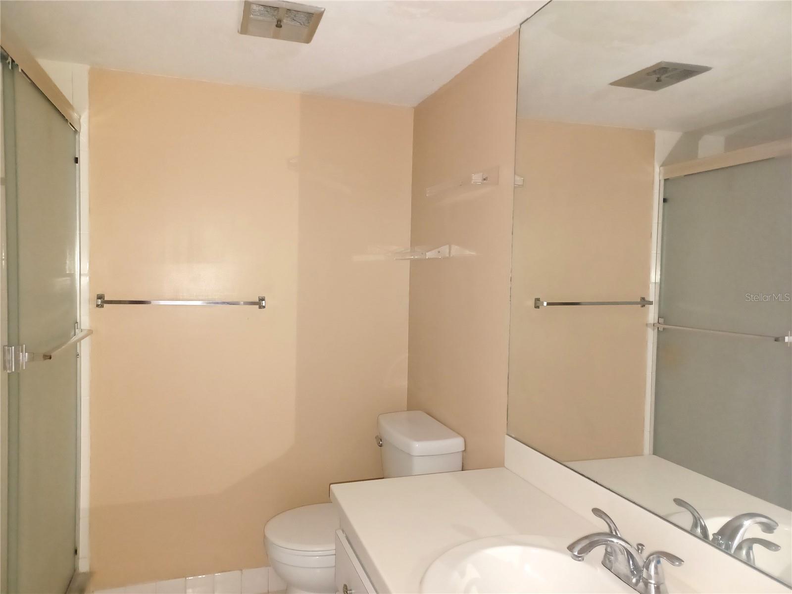 2525 W BAY DR #B22, LARGO, FL, 33770