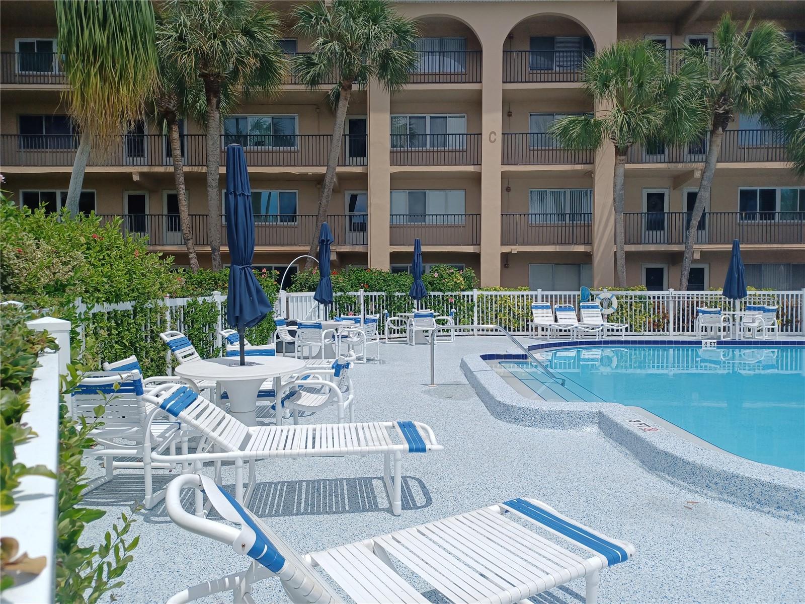 2525 W BAY DR #B22, LARGO, FL, 33770