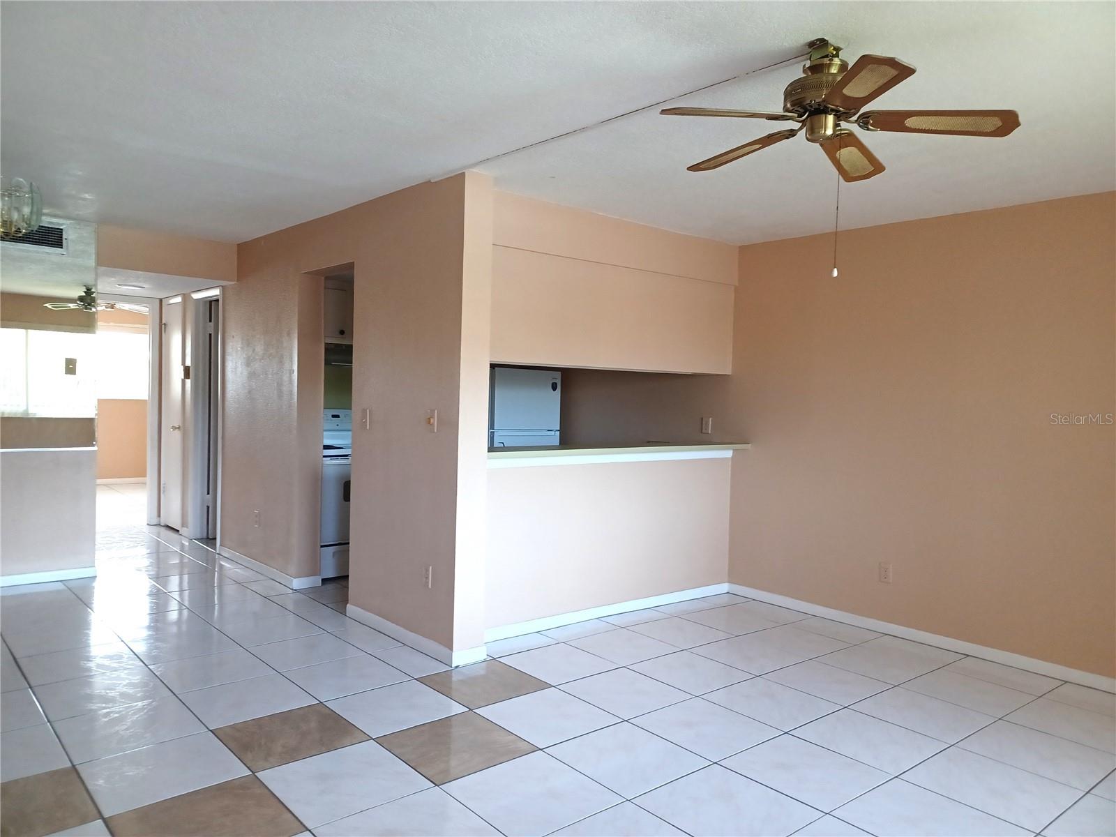 2525 W BAY DR #B22, LARGO, FL, 33770