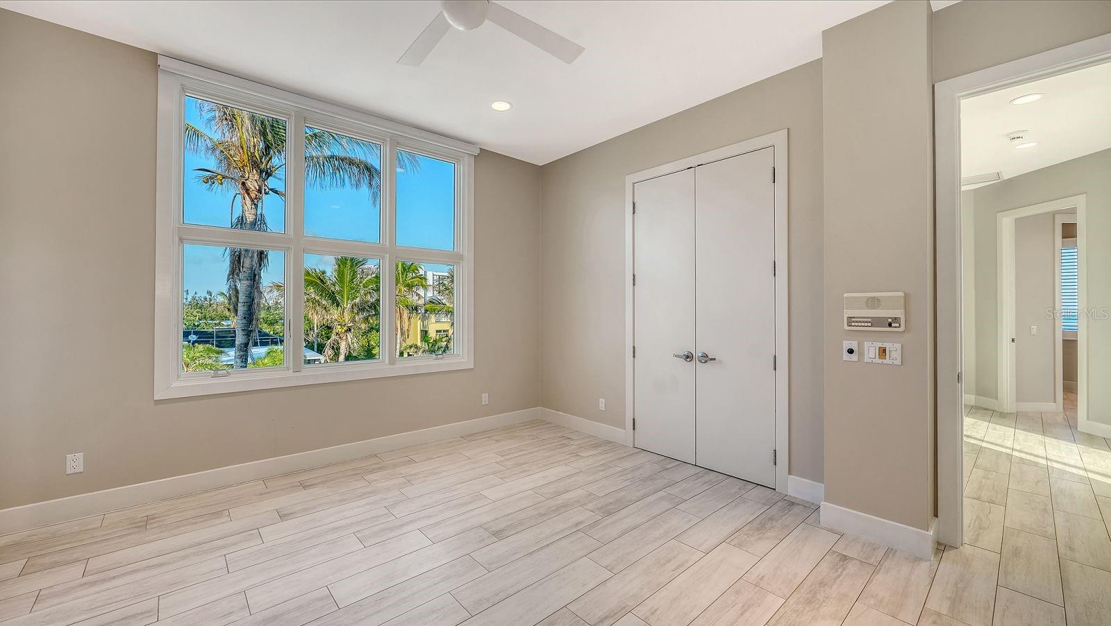 9200 BLIND PASS RD, SARASOTA, FL, 34242