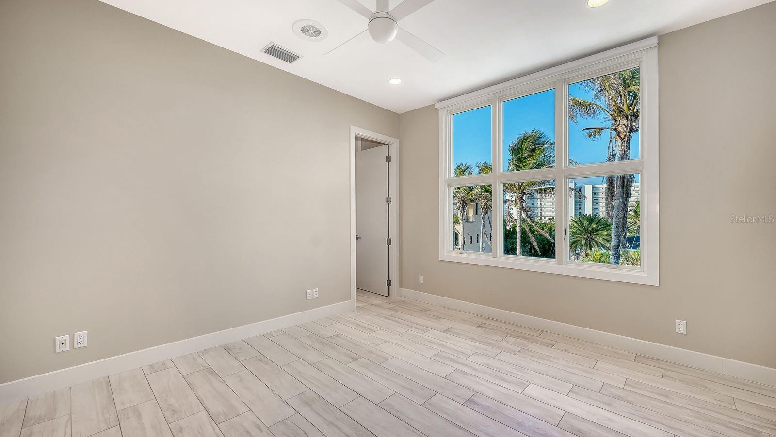 9200 BLIND PASS RD, SARASOTA, FL, 34242