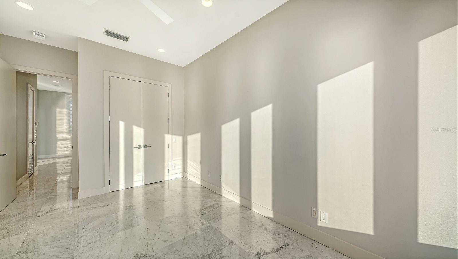 9200 BLIND PASS RD, SARASOTA, FL, 34242