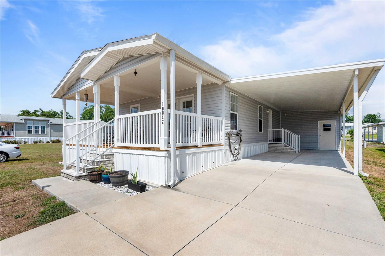 10042 COLLINGWOOD AVE, DADE CITY, FL, 33525