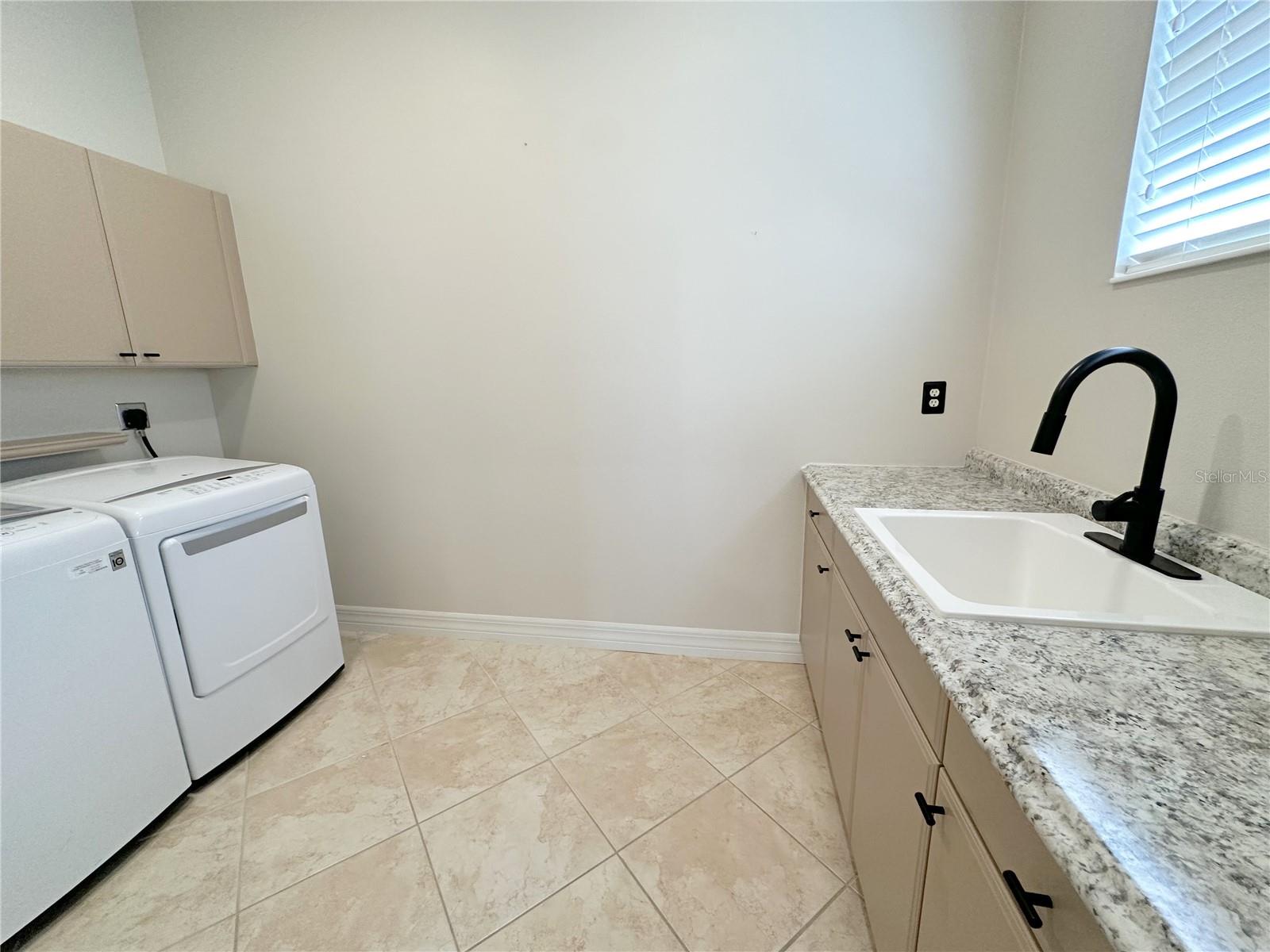 8899 EAGLE BAY CT, NORTH PORT, FL, 34287