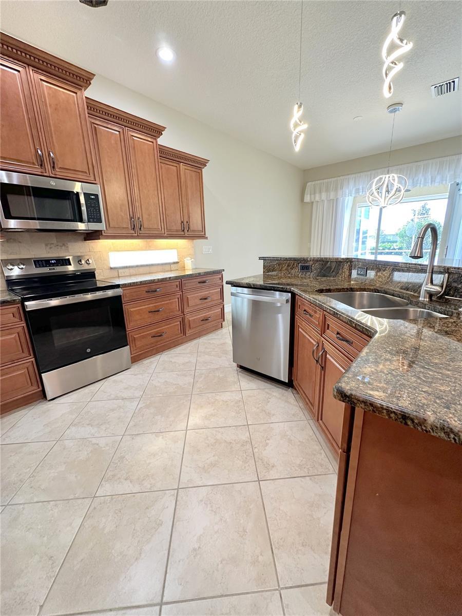 8899 EAGLE BAY CT, NORTH PORT, FL, 34287