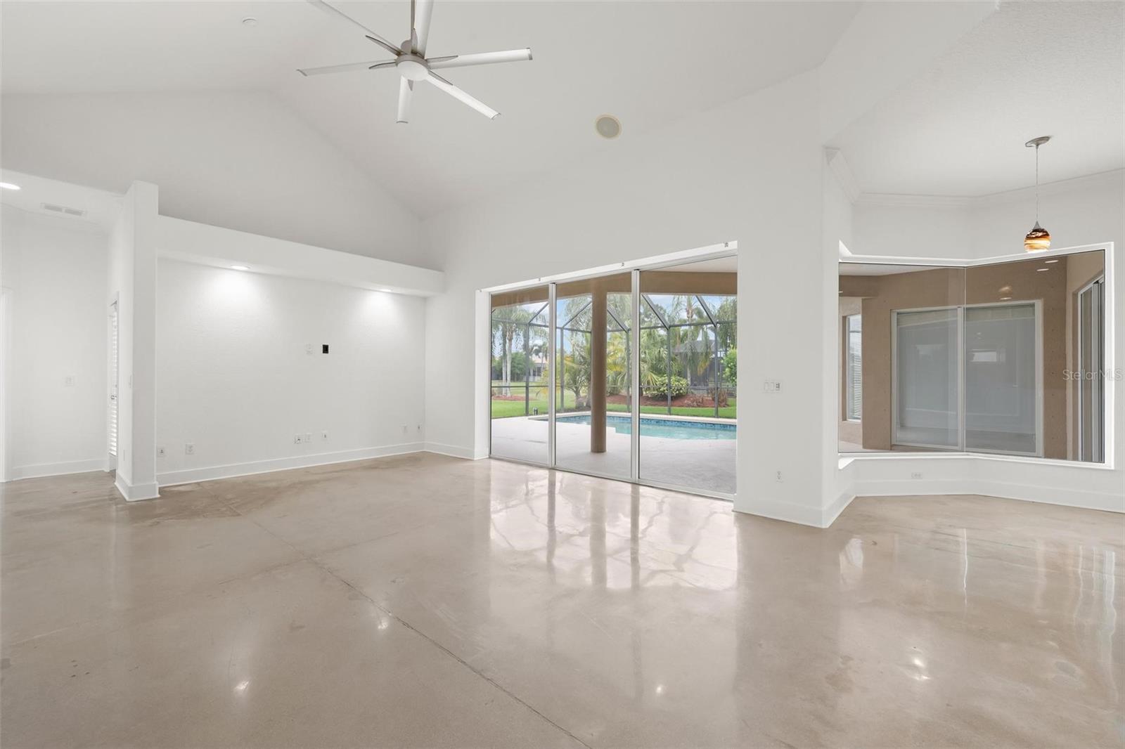 12428 NATUREVIEW CIR, BRADENTON, FL, 34212