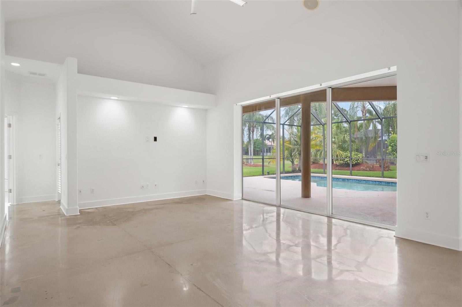 12428 NATUREVIEW CIR, BRADENTON, FL, 34212
