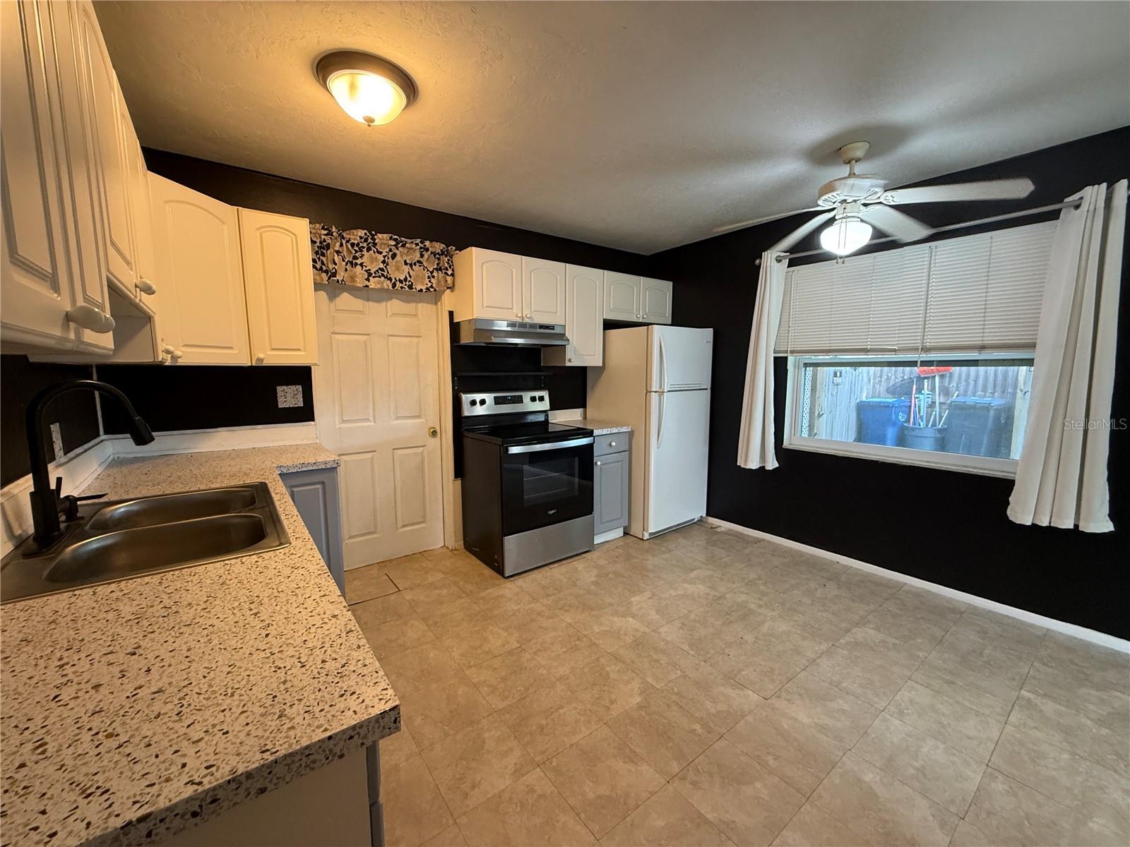 2402 9TH ST E, BRADENTON, FL, 34208