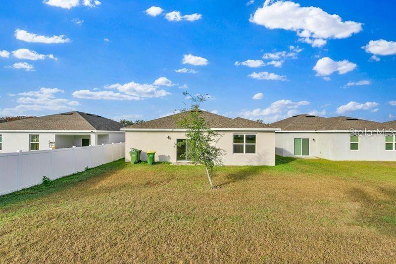 3345 CURLEW AVE, LEESBURG, FL, 34748