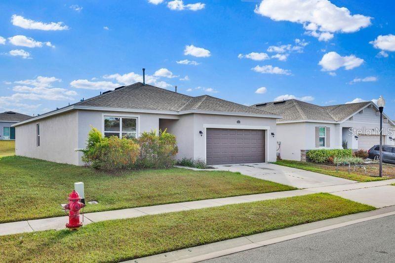 3345 CURLEW AVE, LEESBURG, FL, 34748
