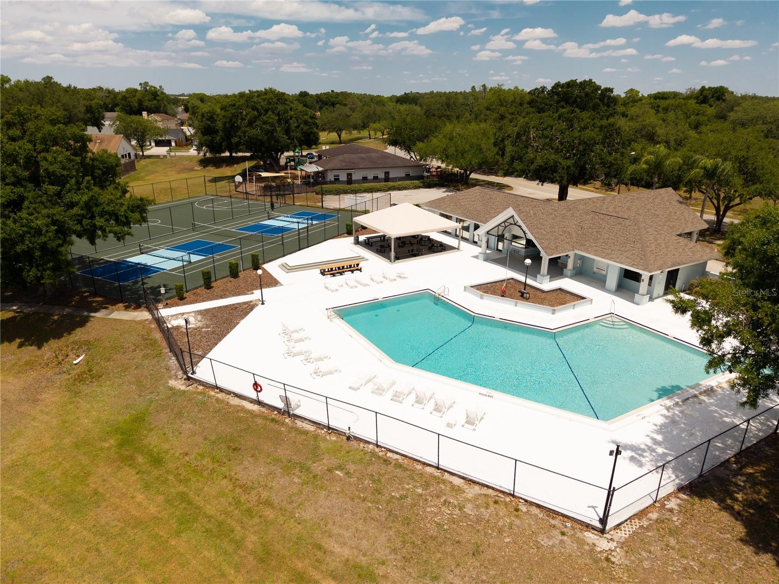 1533 GUNSMITH DR, LUTZ, FL, 33559