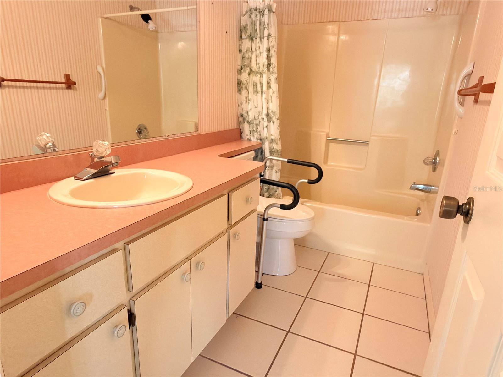 1241 SHAMROCK DR, SEBRING, FL, 33875