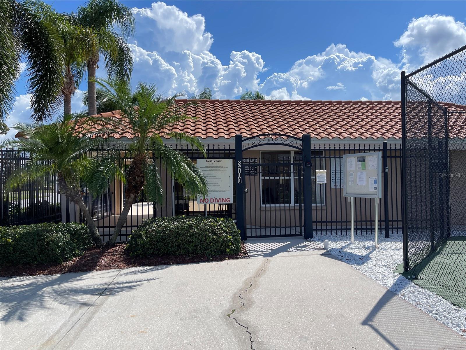 3724 71ST TER E, SARASOTA, FL, 34243