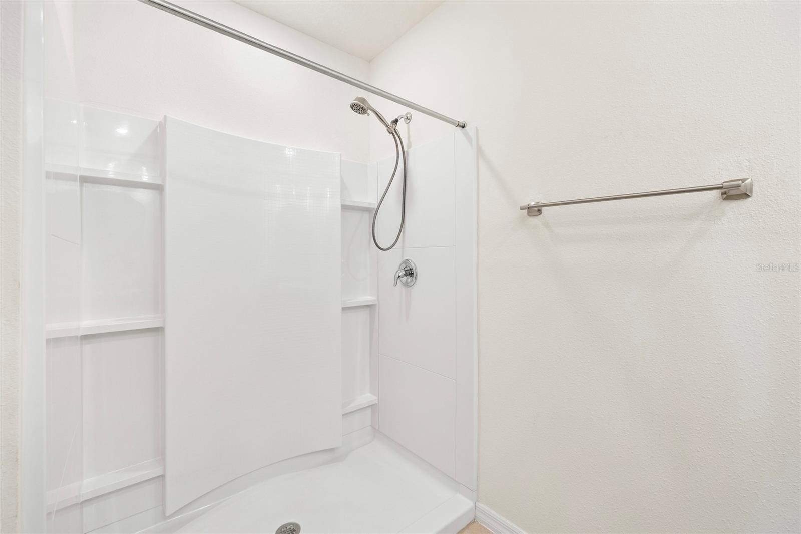 1523 GLEN GROVE LOOP, WESLEY CHAPEL, FL, 33543