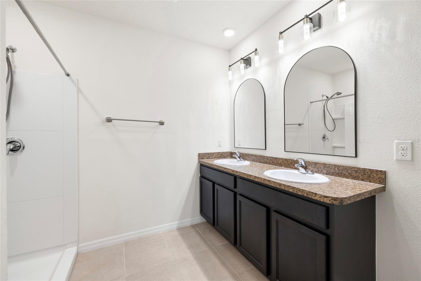 1523 GLEN GROVE LOOP, WESLEY CHAPEL, FL, 33543