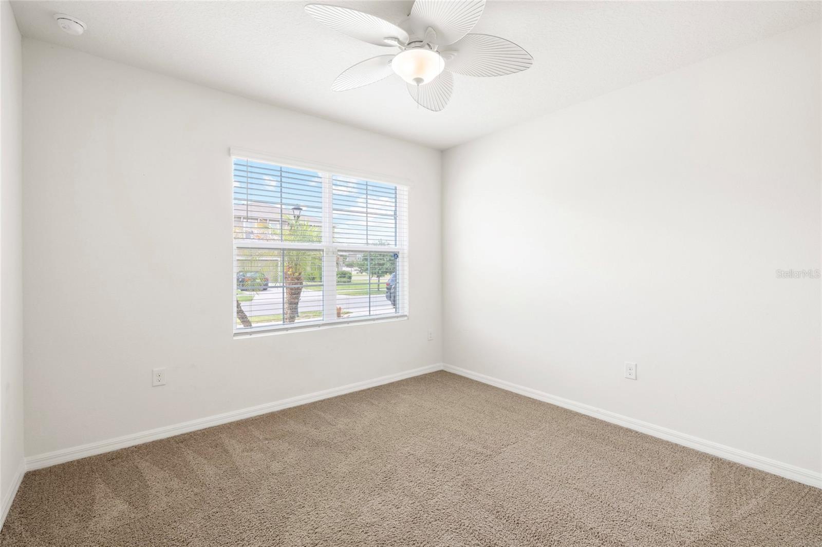 1523 GLEN GROVE LOOP, WESLEY CHAPEL, FL, 33543