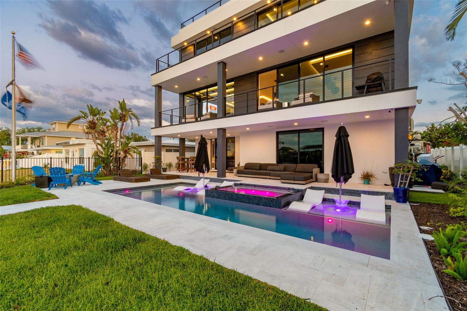 318 LA HACIENDA DR, INDIAN ROCKS BEACH, FL, 33785