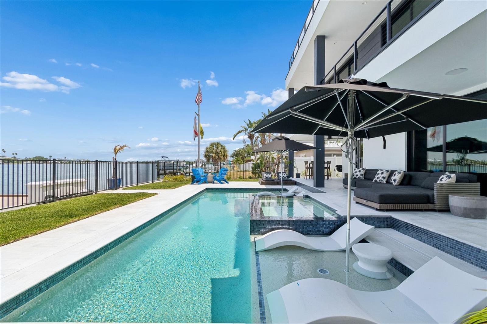 318 LA HACIENDA DR, INDIAN ROCKS BEACH, FL, 33785