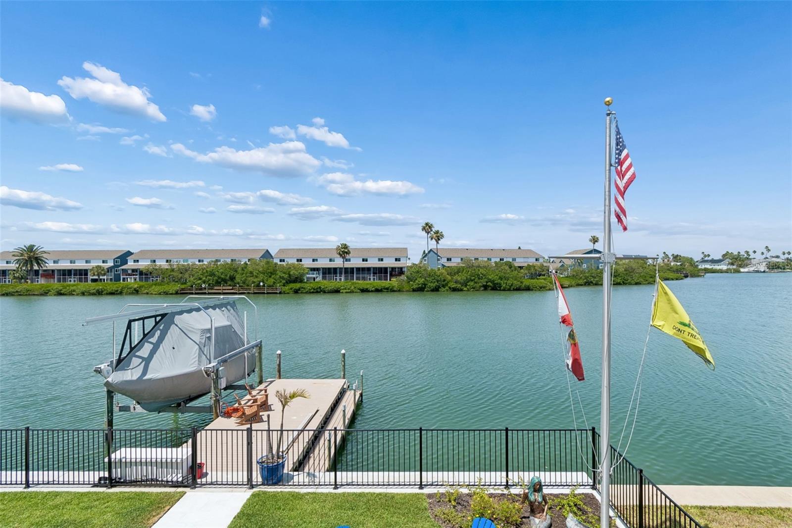 318 LA HACIENDA DR, INDIAN ROCKS BEACH, FL, 33785