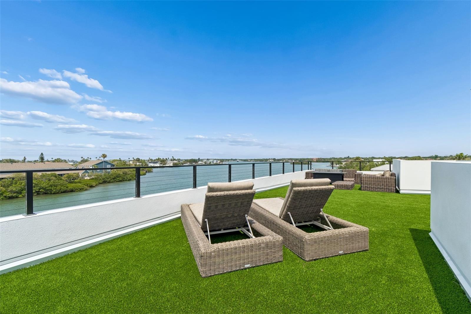 318 LA HACIENDA DR, INDIAN ROCKS BEACH, FL, 33785