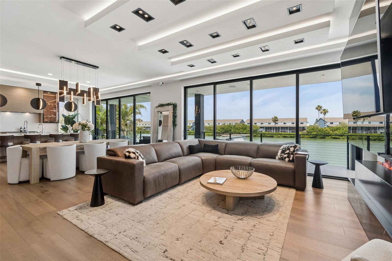 318 LA HACIENDA DR, INDIAN ROCKS BEACH, FL, 33785
