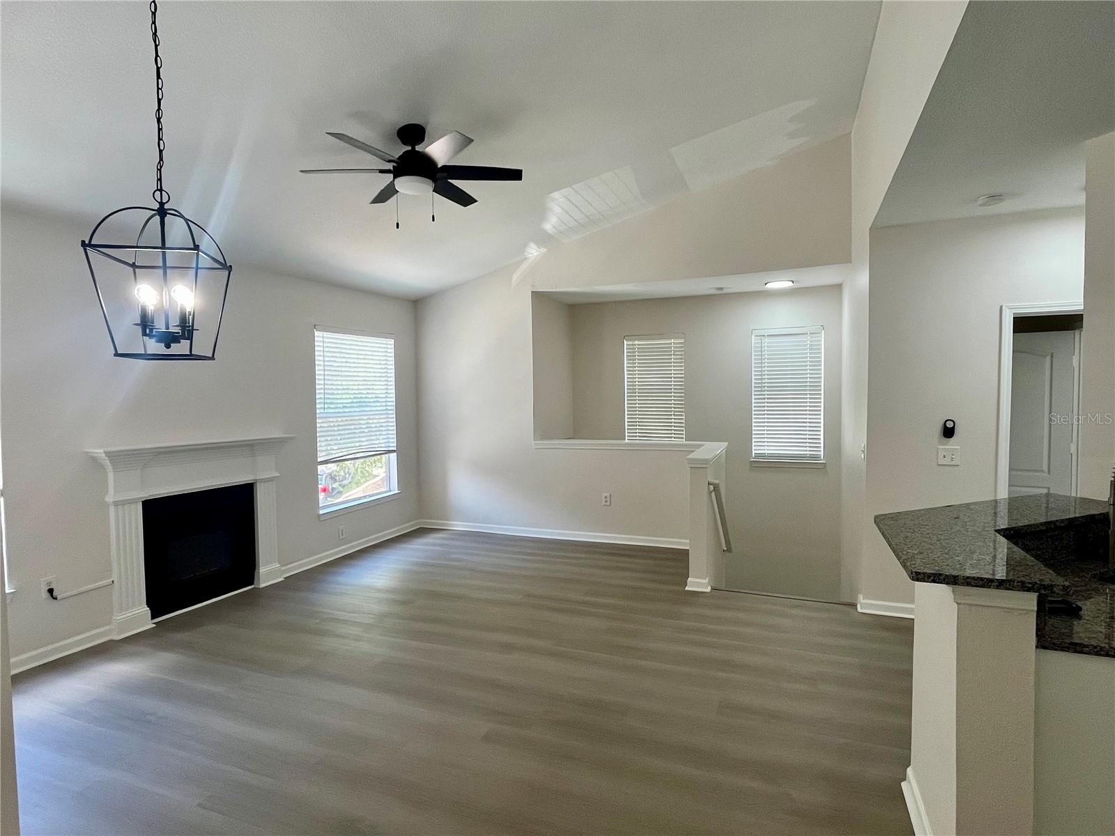 18105 VILLA CREEK DR, TAMPA, FL, 33647