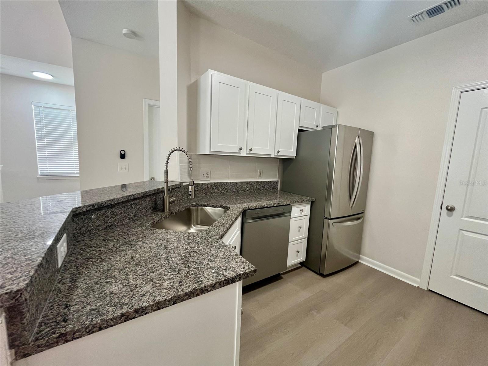 18105 VILLA CREEK DR, TAMPA, FL, 33647