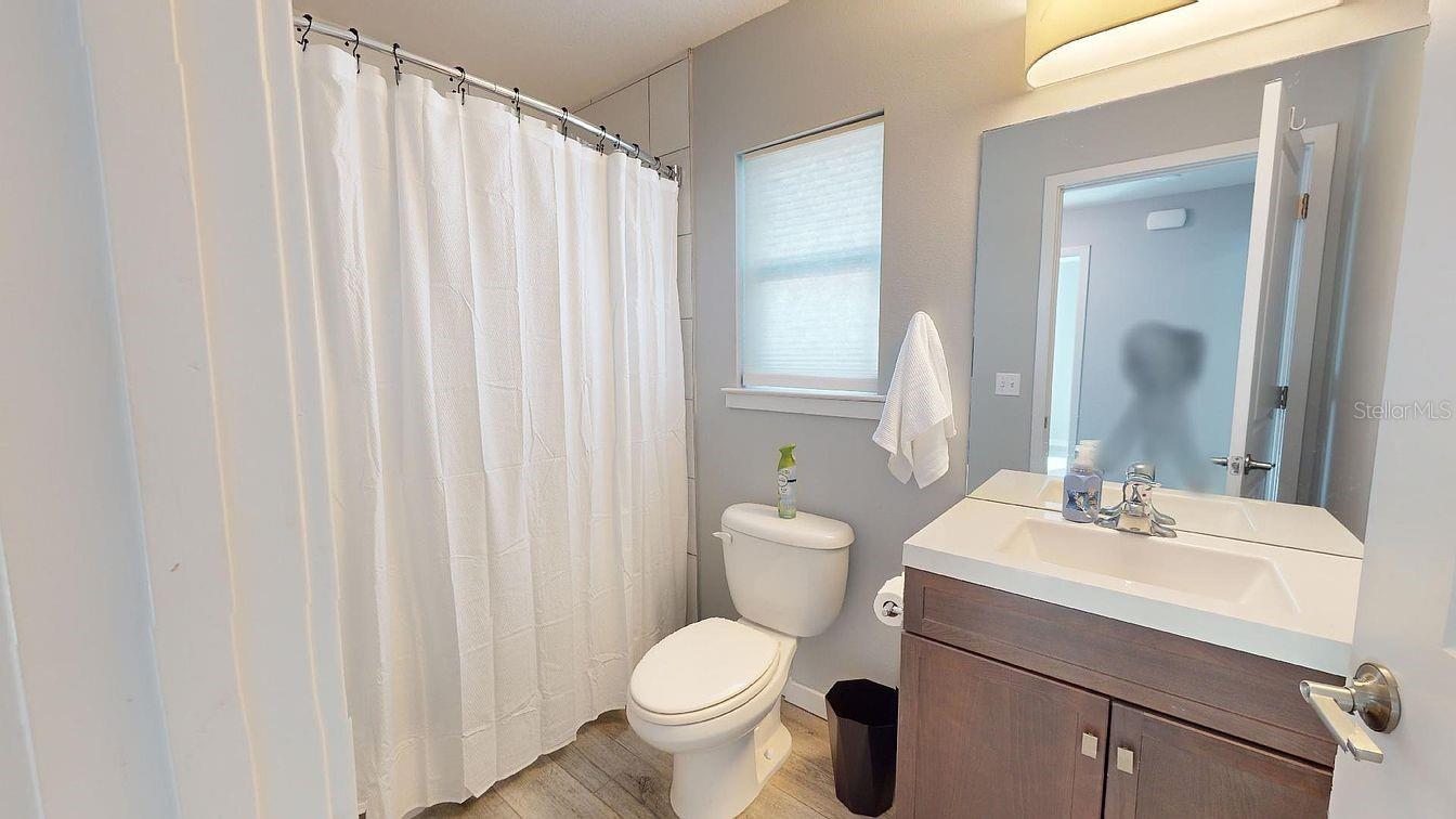2011 OUTER DR #1, SARASOTA, FL, 34231