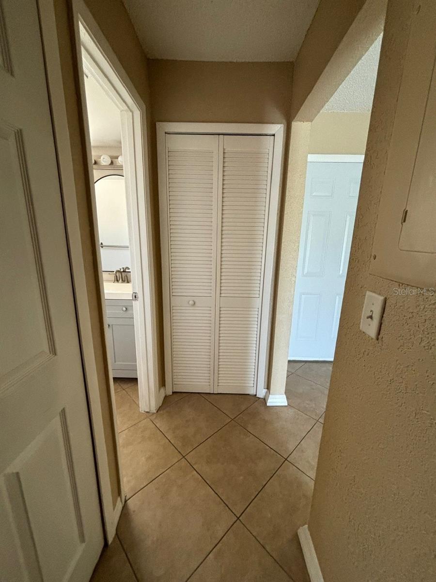 5109 LAWNTON CT, TAMPA, FL, 33624