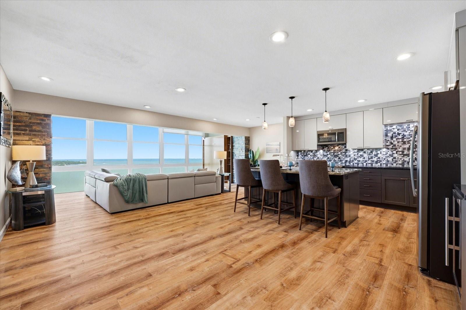 7200 SUNSHINE SKYWAY LN S #16G, ST PETERSBURG, FL, 33711