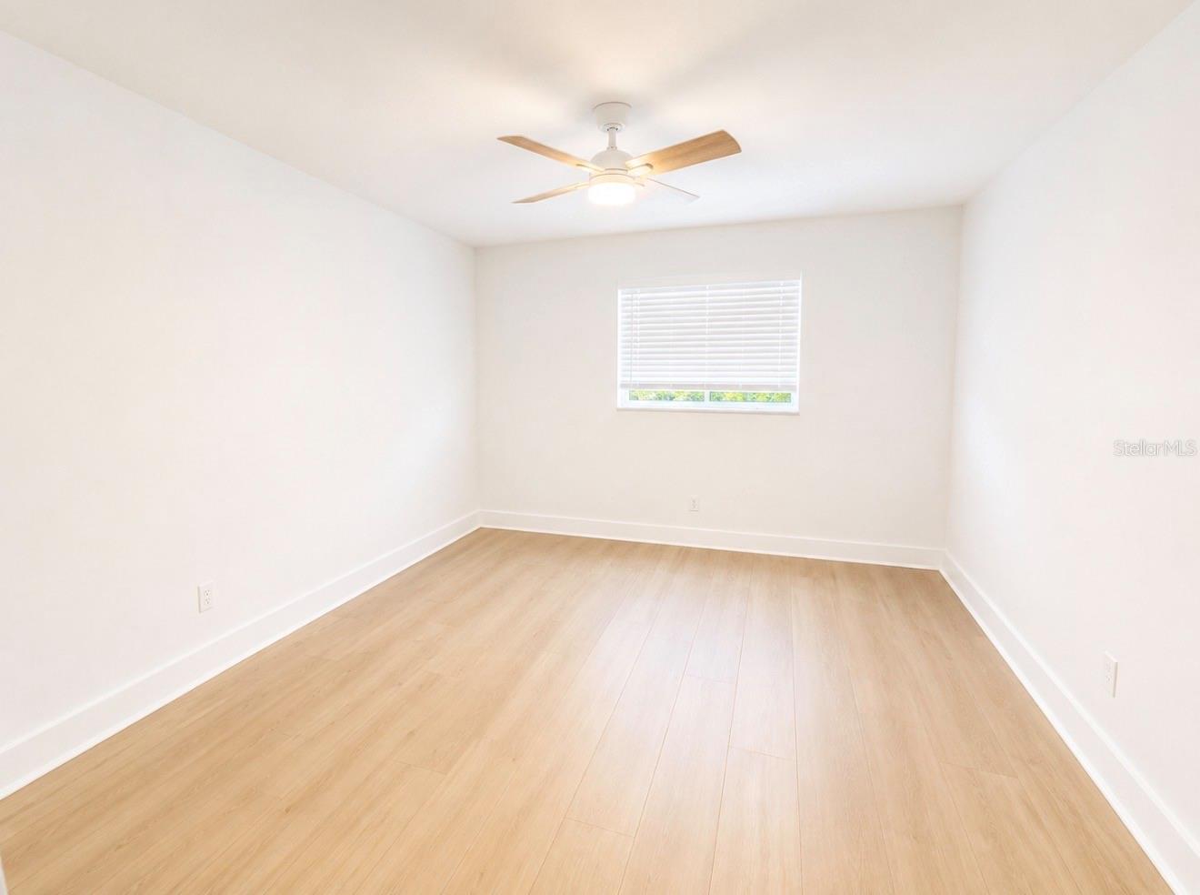 200 COUNTRY CLUB DR #1505, LARGO, FL, 33771