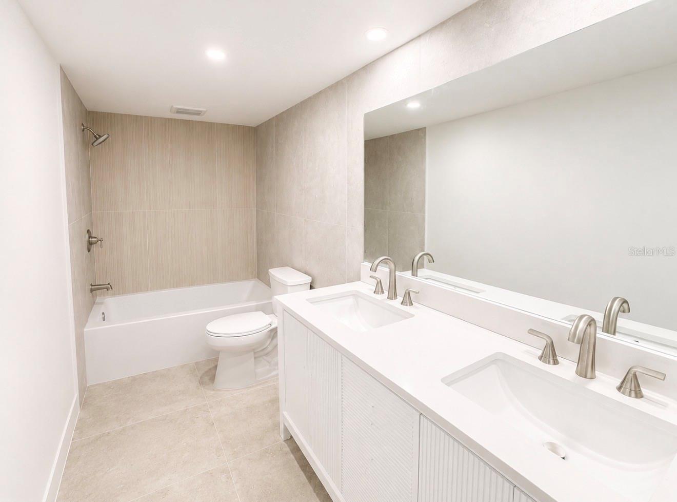 200 COUNTRY CLUB DR #1505, LARGO, FL, 33771