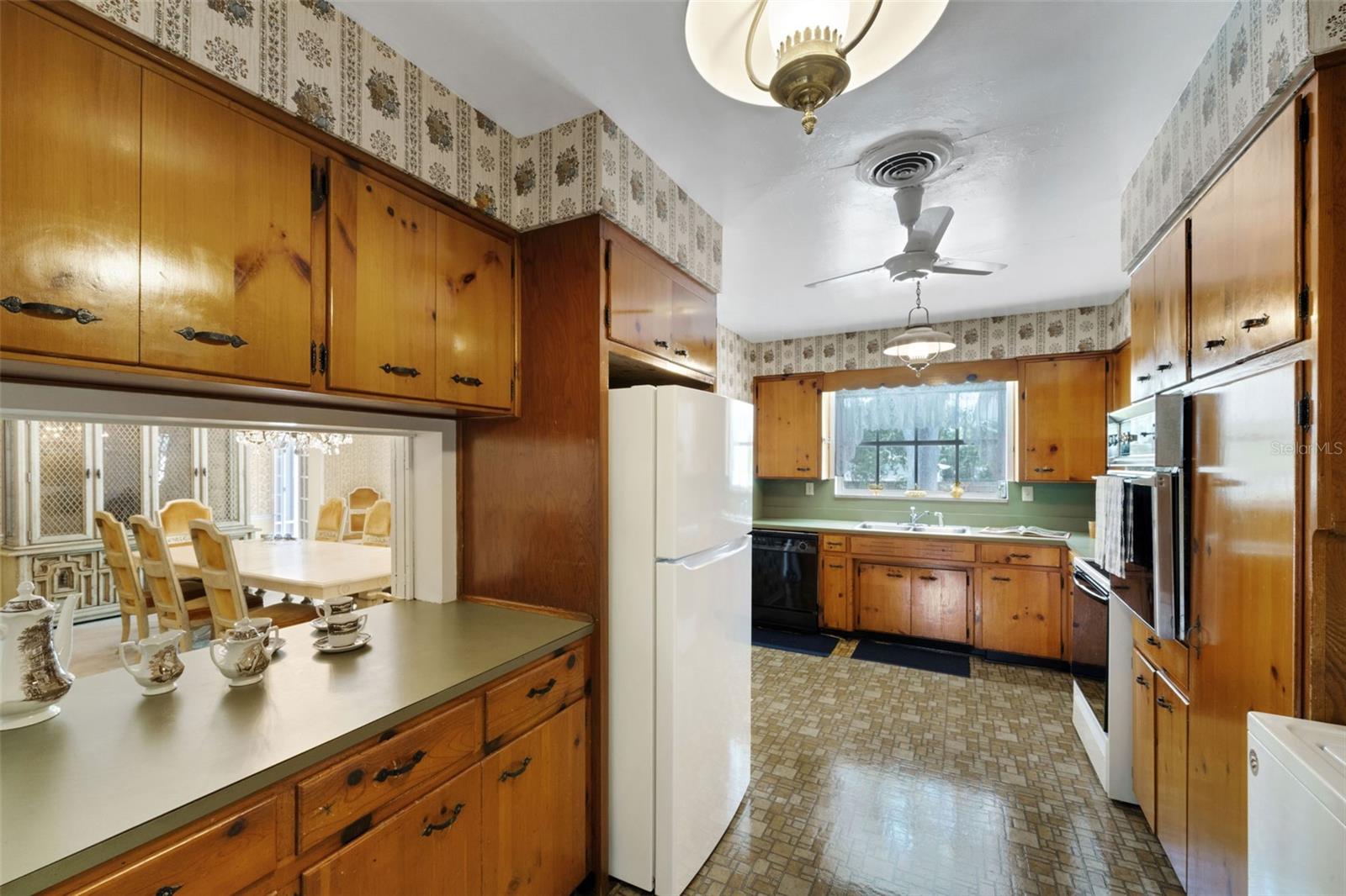 4200 CLEVELAND HEIGHTS BLVD, LAKELAND, FL, 33813