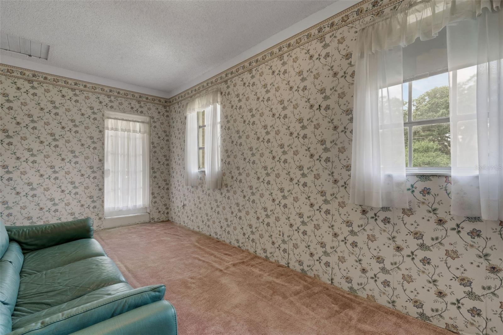 4200 CLEVELAND HEIGHTS BLVD, LAKELAND, FL, 33813