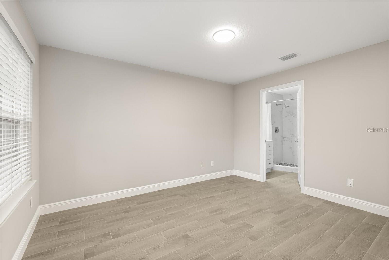2592 GRASSY POINT DR #104, LAKE MARY, FL, 32746