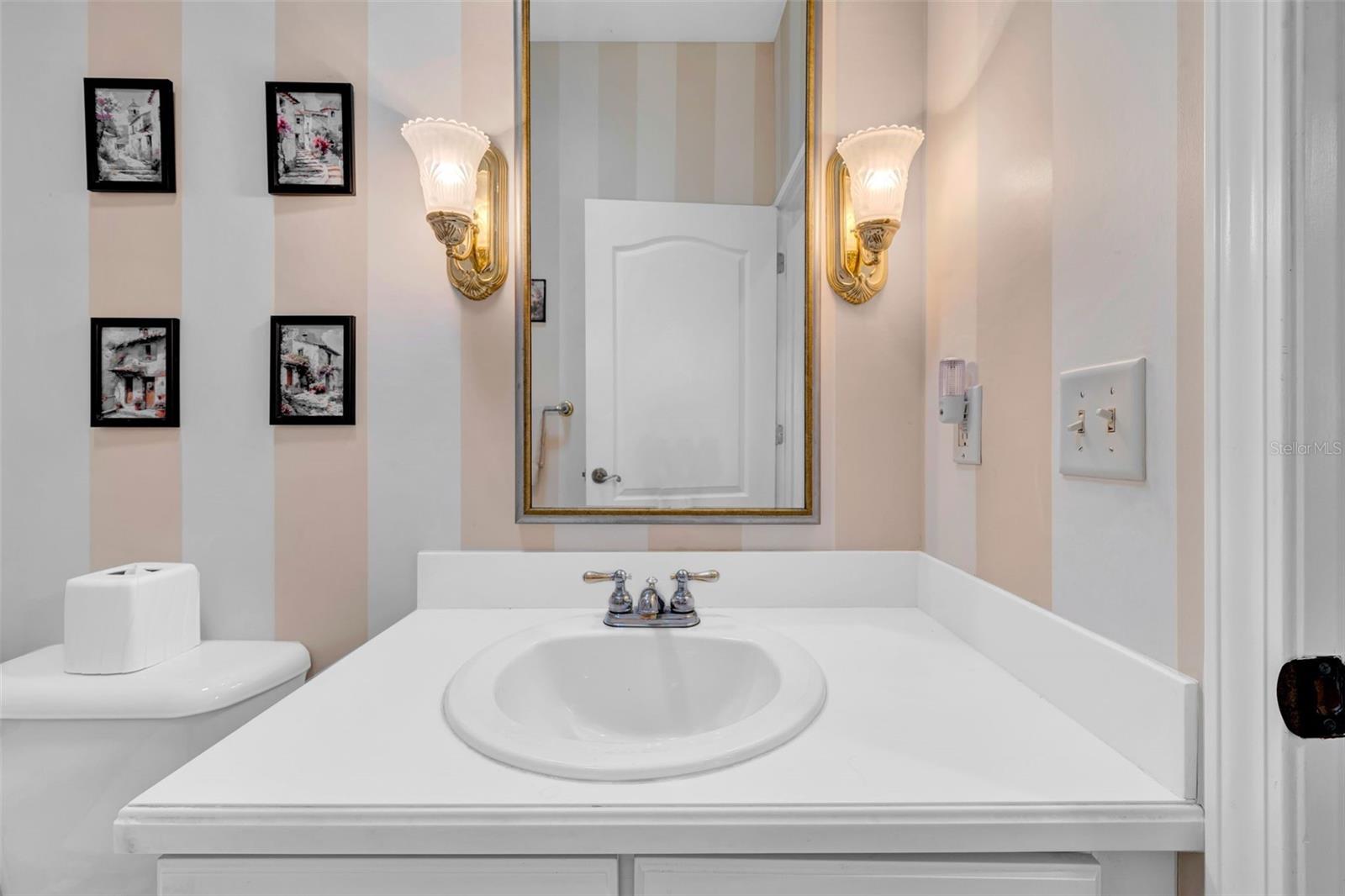 1252 LYNDHURST GREENS DR, SUN CITY CENTER, FL, 33573