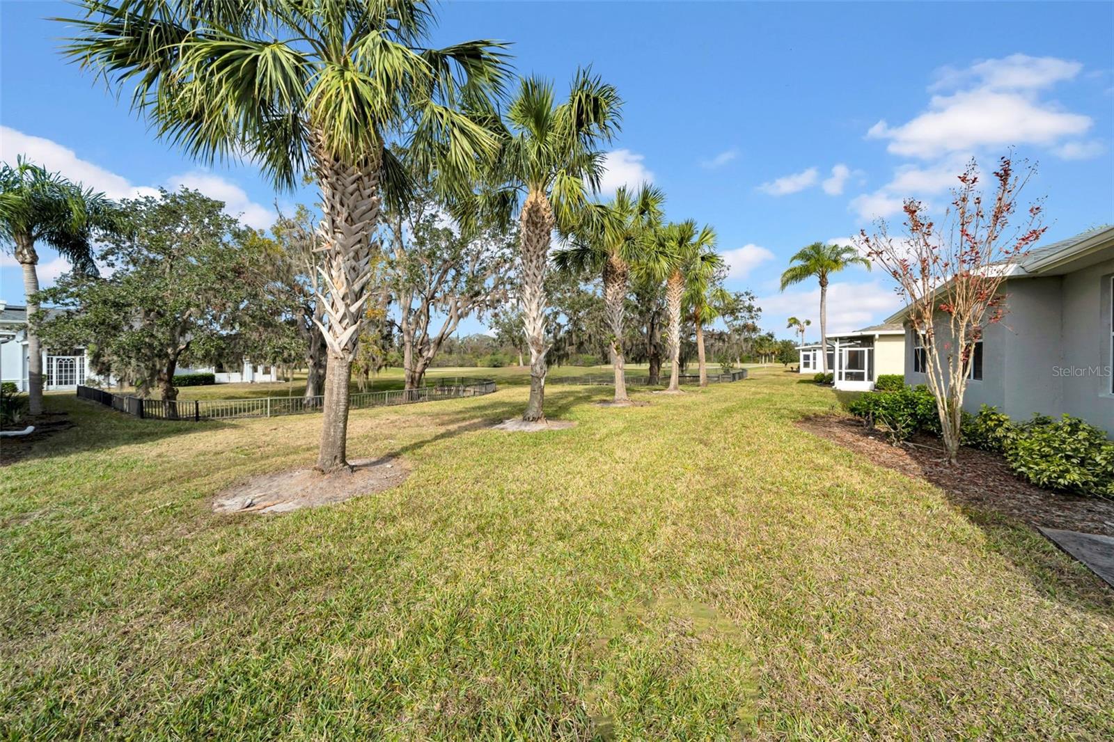 1252 LYNDHURST GREENS DR, SUN CITY CENTER, FL, 33573