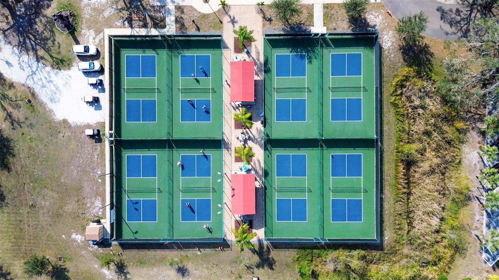 1252 LYNDHURST GREENS DR, SUN CITY CENTER, FL, 33573
