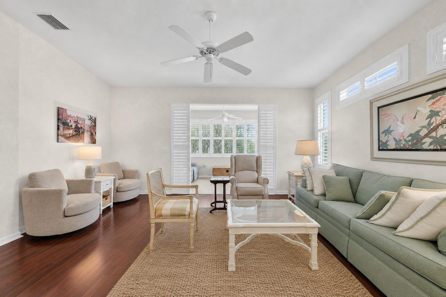 1252 LYNDHURST GREENS DR, SUN CITY CENTER, FL, 33573