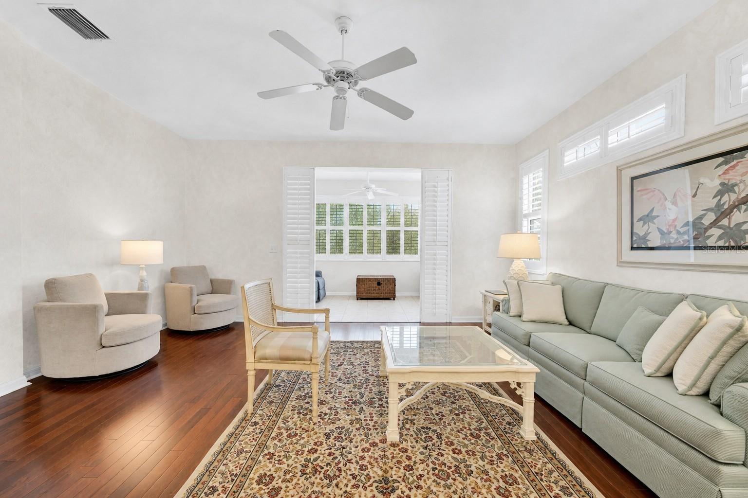 1252 LYNDHURST GREENS DR, SUN CITY CENTER, FL, 33573