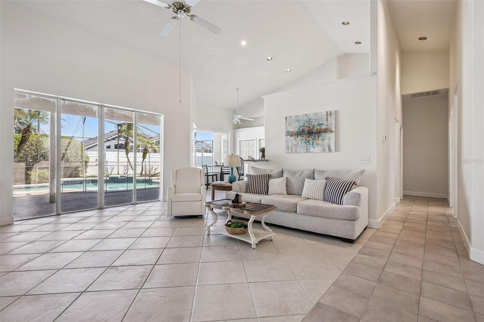 8072 CANYON LAKE CIR, ORLANDO, FL, 32835