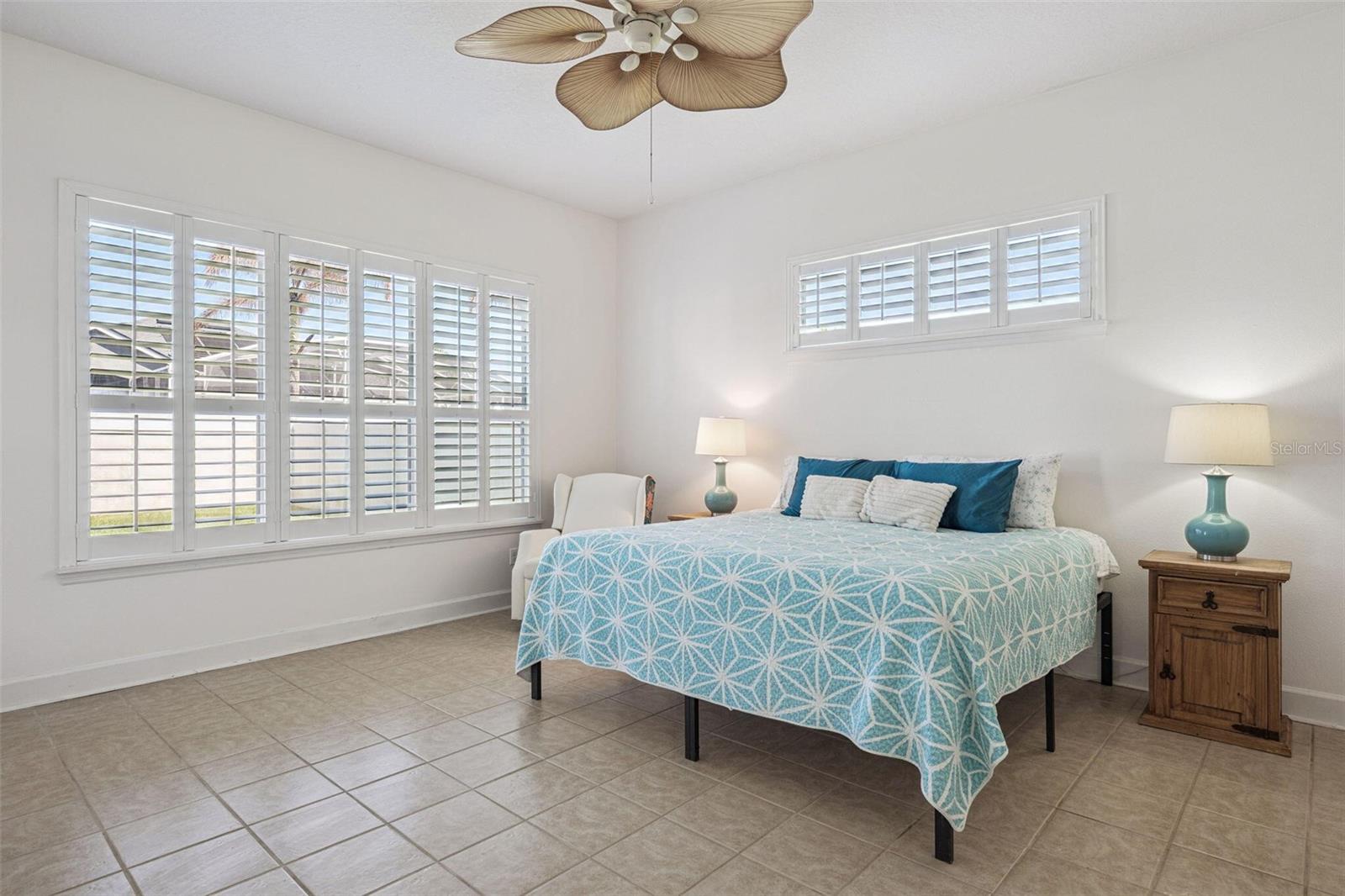 8072 CANYON LAKE CIR, ORLANDO, FL, 32835