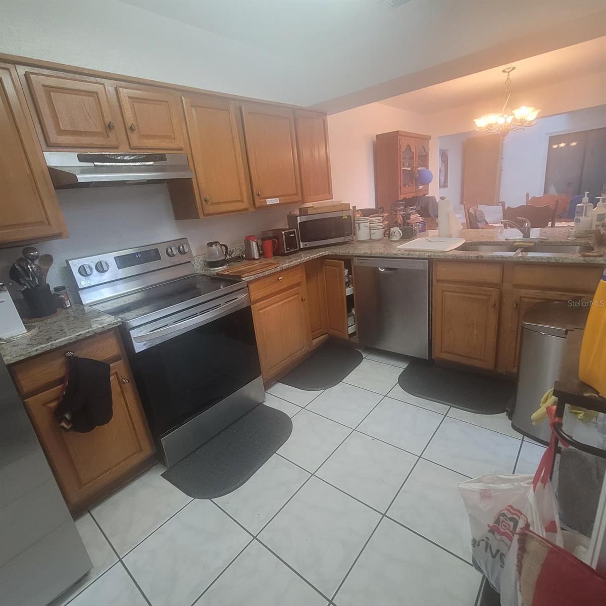 639 GOLDEN SUNSHINE CIR, ORLANDO, FL, 32807